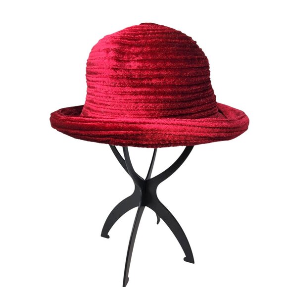 Womens Wine Color 100% Polyester Roll-up Brim Special Occasion/Costume Cloche Ha - Picture 1 of 5